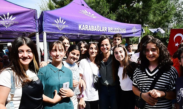 Karabağlar Belediyesi Sosyal Etkinlik Merkezi (KARBEM), LGS’de elde ettiği başarıların