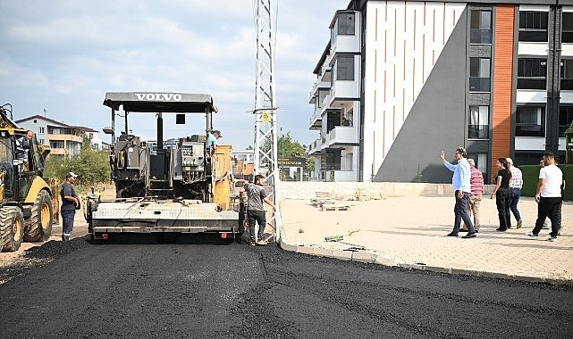 Kartepe Belediyesi, ilçe genelinde altyapı ve üstyapı çalışmalarına hız kesmeden