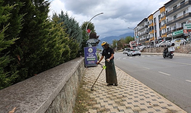 Kartepe Belediyesi, ilçe genelindeki yeşil alanlarda sürdürdüğü çevre düzenleme ve