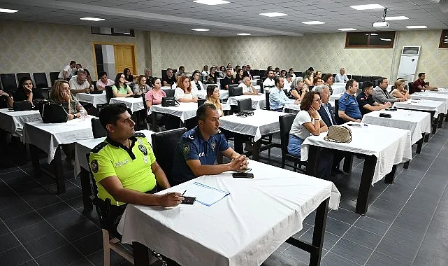 Kemer’de Kaymakamlık koordinesinde 2025-2026 eğitim-öğretim yılı asayiş trafik tedbirleri 1. Dönem Toplantısı