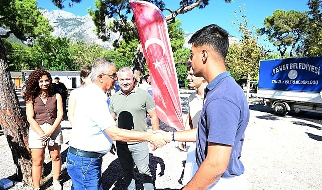15 Eylül Dünya Temizlik Günü etkinlikleri kapsamında Kemer Belediyesi Temizlik