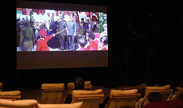 Kocaeli Büyükşehir Belediyesi’nin gençlere kariyer yolunda rehberlik eden Kılavuz Kariyer