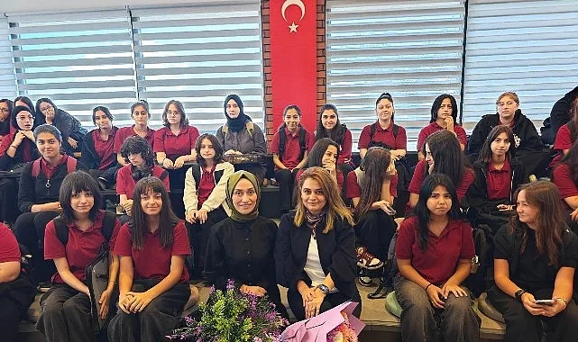 Kocaeli Büyükşehir Belediyesi, Kitap Fuarı öncesinde kütüphanelerde düzenlediği kültürel etkinliklerin