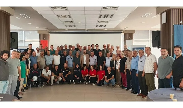 Kocaeli Büyükşehir Belediyesi, muhtarlara yönelik eğitim programlarını sürdürüyor. Bu kapsamda