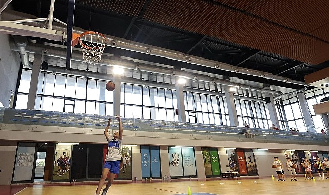Konak Belediyesi Spor Okullarında yeni dönem kayıtları başladı. Futboldan basketbola,