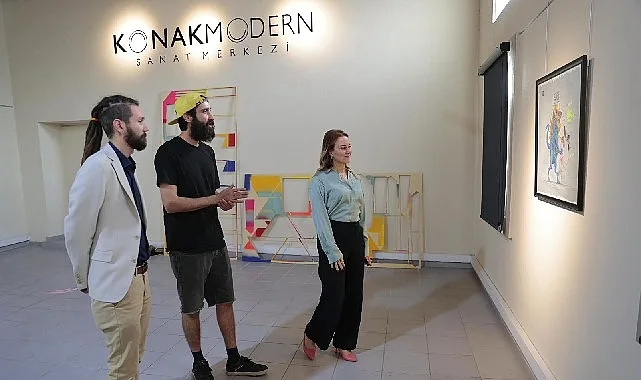 Darağaç Kolektifiyle birlikte sanatı sokaklara taşıyan Konak Belediyesi, İzmir’in kültür