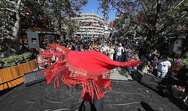 Çankaya Belediyesi, Kanserle Dans Derneği iş birliğiyle "Farkındayım, Güvendeyim" başlığıyla