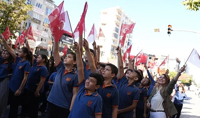 19 Eylül Gaziler Günü dolayısıyla Manisa’da tören düzenlendi. Yürüyüş ve