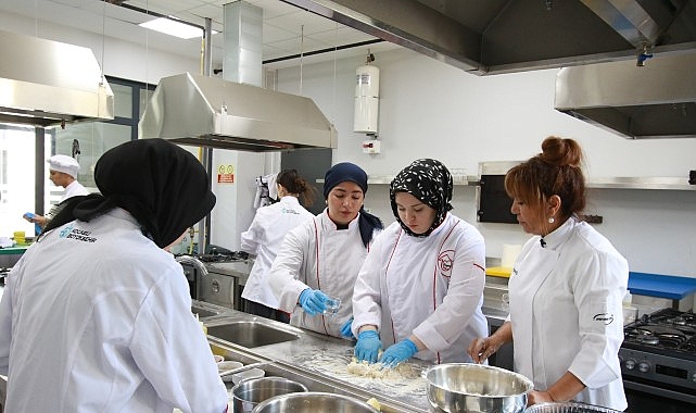 MasterChef Türkiye 2025’in ana kadrosunda yarışan Kocaeli Büyükşehir Belediyesi personeli