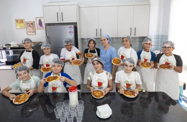 Mersin Büyükşehir Belediyesi Kadın ve Aile Hizmetleri Dairesi Başkanlığı’na bağlı