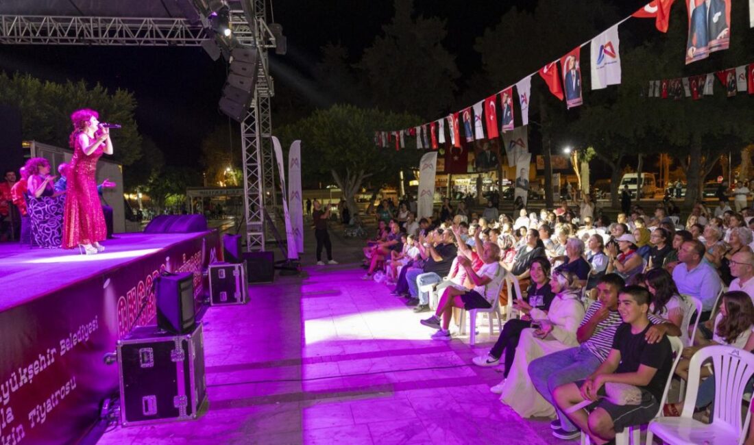 Mersin Büyükşehir Belediyesi, kültür zenginliğini güçlendirerek yurttaşlara sanatla iç içe