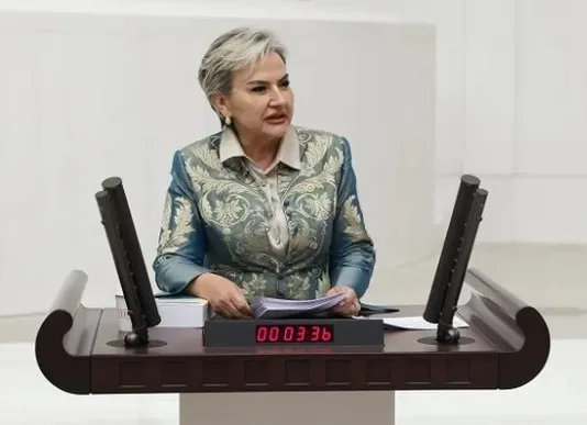 CHP İstanbul Milletvekili Nimet Özdemir, 2024-2025 eğitim-öğretim yılında yaklaşık 20