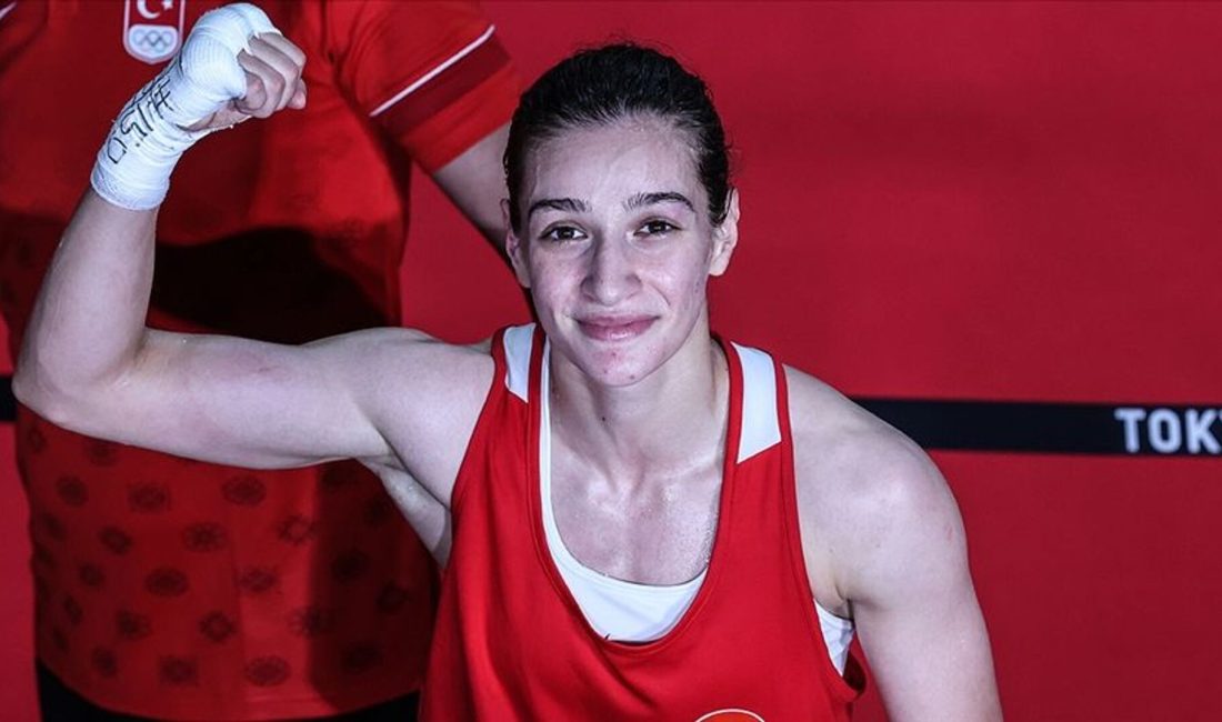 Dünya Boks Şampiyonası'nda Kadınlar 51 kilo finalinde Buse Naz Çakıroğlu