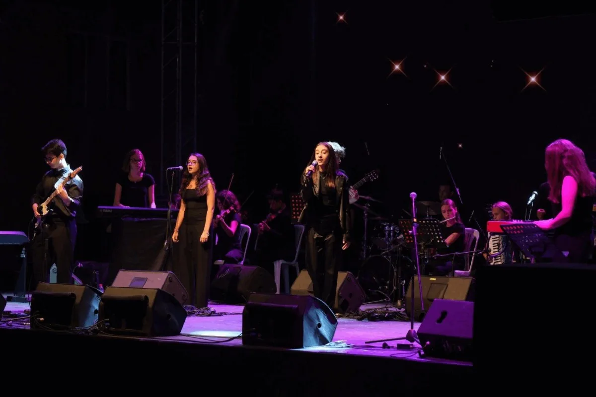 Balıkesir Büyükşehir Belediyesi MOD10 Gençlik Orkestrası, Altınova ve Ayvalık’ın düşman