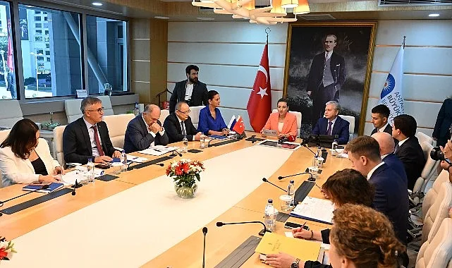 Antalya Büyükşehir Belediyesi Başkan Vekili Büşra Özdemir, Rusya Federasyonu’nun Moskova