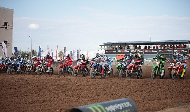 Dünya Motokros Şampiyonası MXGP TÜRKİYE izleyicilerin coşkusu ve nefes kesen