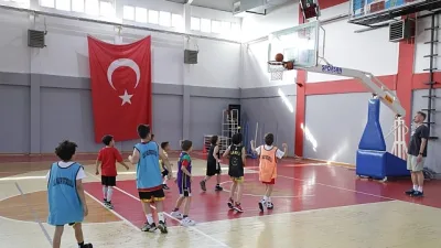 Narlıdere Belediyesi’nin çocukların sağlıklı gelişimine katkı sağlamak ve spora olan