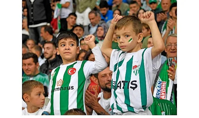 Osmangazi Belediyesi tarafından biletleri karşılanan çocuklar, Bursaspor’un Isparta 32 Spor