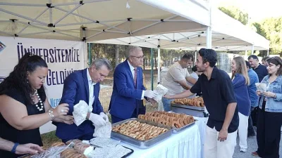 Ege Üniversitesinde yeni eğitim-öğretim yılının başlamasıyla kampüs, öğrencilere tekrar kavuştu