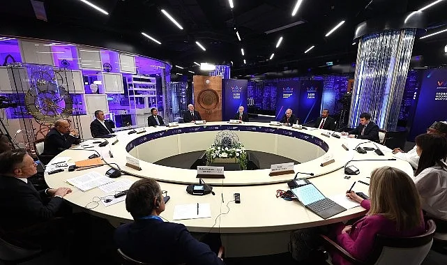 Rus nükleer endüstrisinin 80. yıl dönümü dolayısıyla düzenlenen Dünya Nükleer