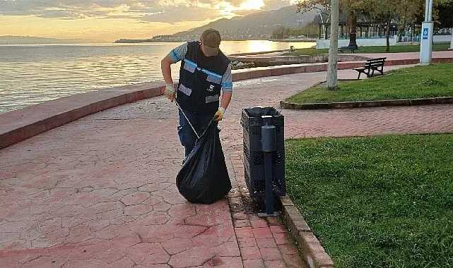 Kocaeli Büyükşehir Belediyesi, mavi bayraklı plajları ve temiz sahilleriyle bu