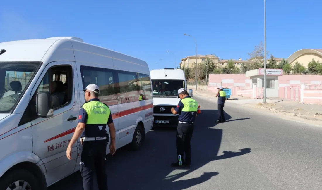 Şanlıurfa Büyükşehir Belediyesi Trafik Zabıta ekipleri, 2025-2026 eğitim-öğretim yılıyla birlikte