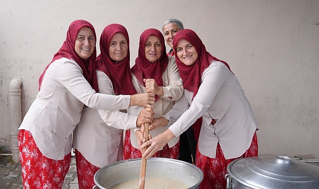 Saat 14.00’da başlayan şenlikte unutulmaya yüz tutmuş geleneksek çıkrancık oyunu