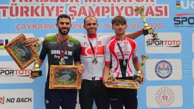 Büyükşehir Belediyesi bisiklet sporcusu Furkan Akçam, Trabzon’da düzenlenen 2025 Dağ