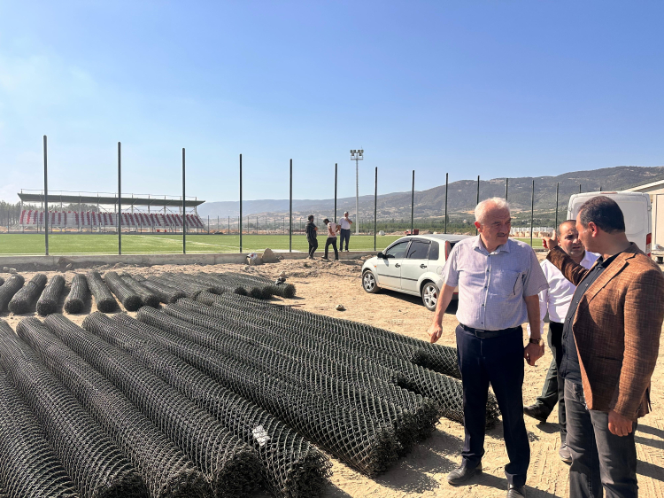 tokata-fifa-standartlarinda-futbol-sahasi-ve-uluslararasi-atletizm-pisti-geliyor