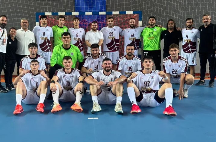 Ardventure Hentbol Erkekler Süper Ligi 3. haftasında Trabzon Büyükşehir Belediyespor,