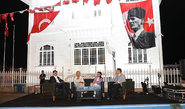 Mudanya Belediyesi tarafından “Adalet: Hak mı Hukuk mu” temasıyla düzenlenen