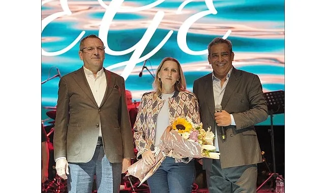 20. Ayvalık Uluslararası Zeytin Hasat ve Turizm Festivali, coşkulu konserlerle