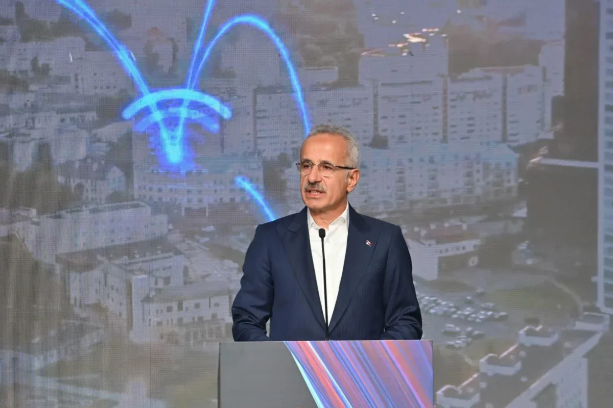 Ulaştırma Bakanı Uraloğlu: 5G ile Türkiye'nin dijital altyapısı güçlenecek, hizmet