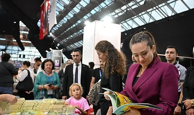 Antalya Büyükşehir Belediyesi tarafından bu yıl 15’incisi düzenlenen Antalya Kitap