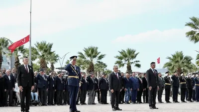 Aliağa’da Cumhuriyetin 102. yıl kutlamaları Cumhuriyet Meydanı’nda Atatürk Anıtına çelenk