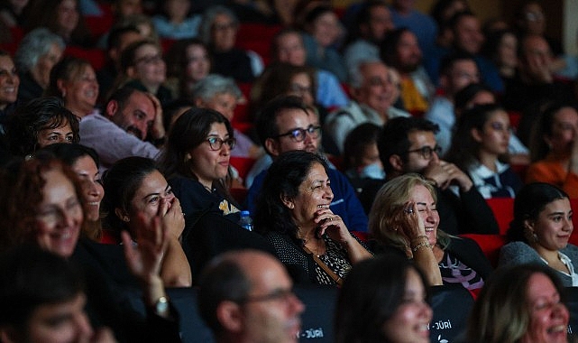 Altın Portakal, bir yıl aradan sonra “Gelin Takımı 2”nin galasıyla