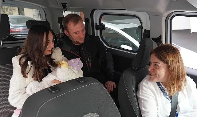 Küçükçekmece Belediyesi’nin, anne ve anne adaylarının ev ve hastane arası