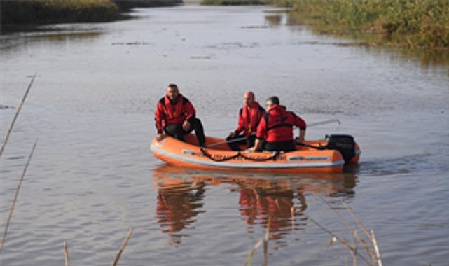 Foça'da perşembe günü meydana gelen aşırı yağışlarda sel sularına kapılarak