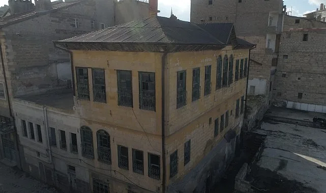 Nevşehir Belediyesi tarafından tarihi dokuya saygı, geleceğe sorumluluk şiarıyla Atabey