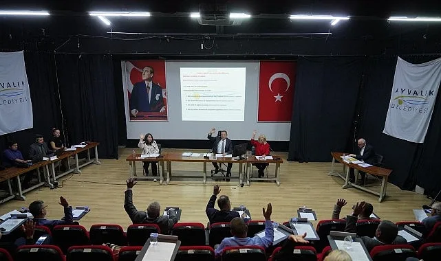 Ayvalık Belediye Meclisi'nin Ekim ayının ikinci oturumunda 2026 yılı bütçesi,