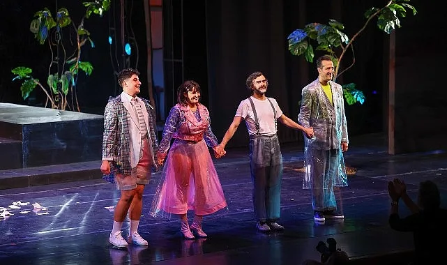 Bakırköy Belediye Tiyatroları, 2025- 2026 sanat sezonunun ilk prömiyerini Alman yazar