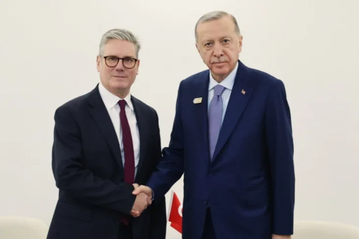 Birleşik Krallık Başbakanı Keir Starmer, Cumhurbaşkanı'nın davetiyle bugün Ankara’ya geliyor;