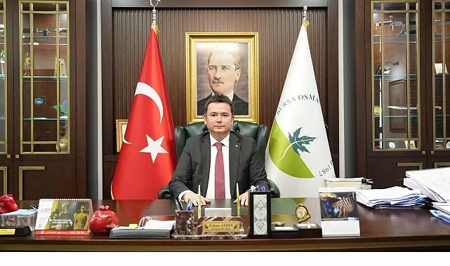 Osmangazi Belediye Başkanı Erkan Aydın, Türkiye Cumhuriyeti’nin 102’nci kuruluş yıl