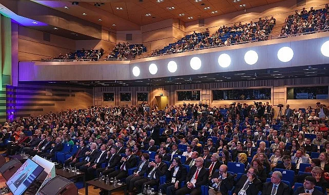 Maltepe Belediye Başkanı mimar Esin Köymen, Marmara Belediyeler Birliği (MBB)