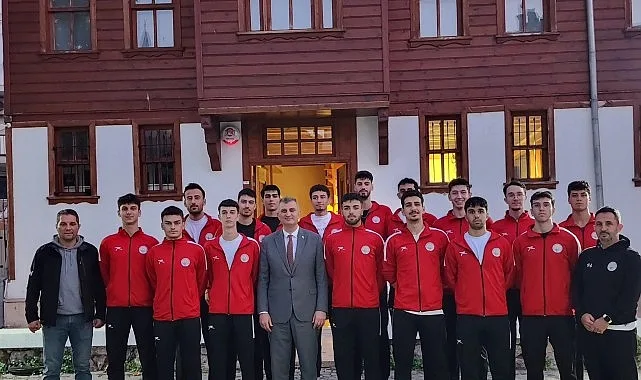 Gölcük Belediye Başkanı Ali Yıldırım Sezer, yeni sezon öncesinde bir