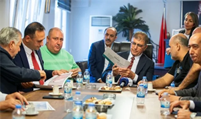 İzmir Büyükşehir Belediye Başkanı Dr. Cemil Tugay, Bornova Belediye Başkanı
