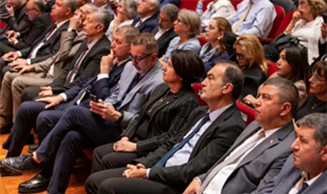 İzmir Büyükşehir Belediye Başkanı Dr. Cemil Tugay, çalışmaları İZPA ile