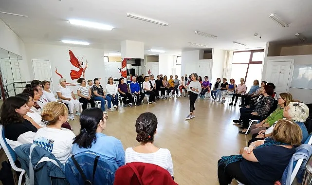 Narlıdere Belediyesi Kadın ve Aile Hizmetleri Müdürlüğü bünyesinde hizmet veren