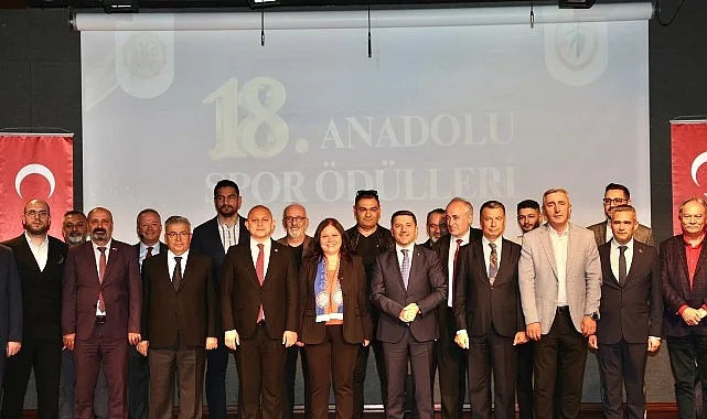 Kırıkkale’de düzenlenen 18. Anadolu Spor Ödülleri programında Nevşehir Belediye Başkanı