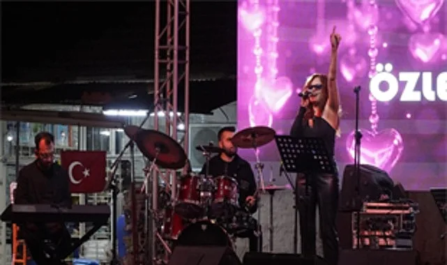 Cumhuriyet Bayramı, kentin dört bir yanında büyük bir coşkuyla kutlanmaya